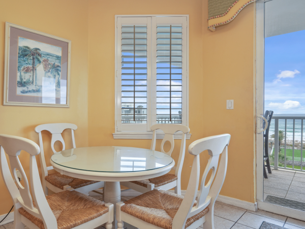 Fort Walton Beach Vacation Rental – Gulf Front Condo with Balcony Views & Modern Comforts
